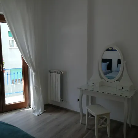 Lucy Apartment *