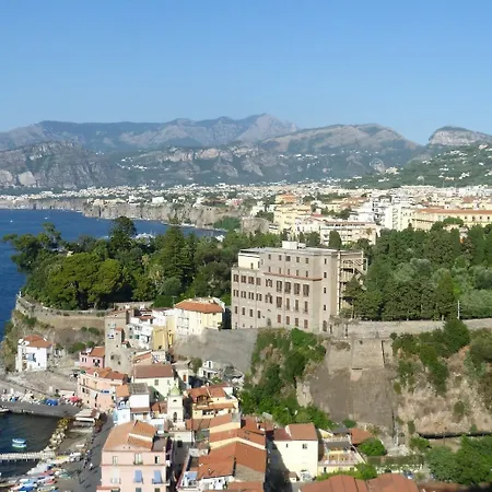 Lucy Apartment Sorrento