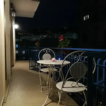 Lucy Apartment